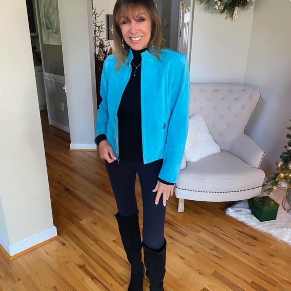 Valerie Stevens Jackets & Blazers - Valerie Stevens light blue suede jacket Size s